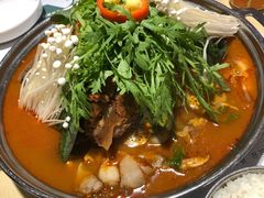 辣白菜脊骨火锅-韩香福脊骨汤锅(上杭路店)