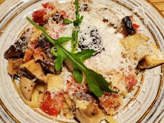 蘑菇培根温泉蛋长意面-幸邻食堂