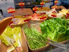 -四囍码头海鲜烧烤自助火锅(外滩南京东路悦荟广场店)