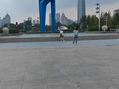 -泉城广场