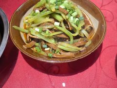 -冯烫烫跷脚牛肉·川菜小馆(武胜西街店)