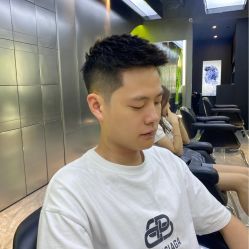 -海文先生国潮烫染男士理发馆