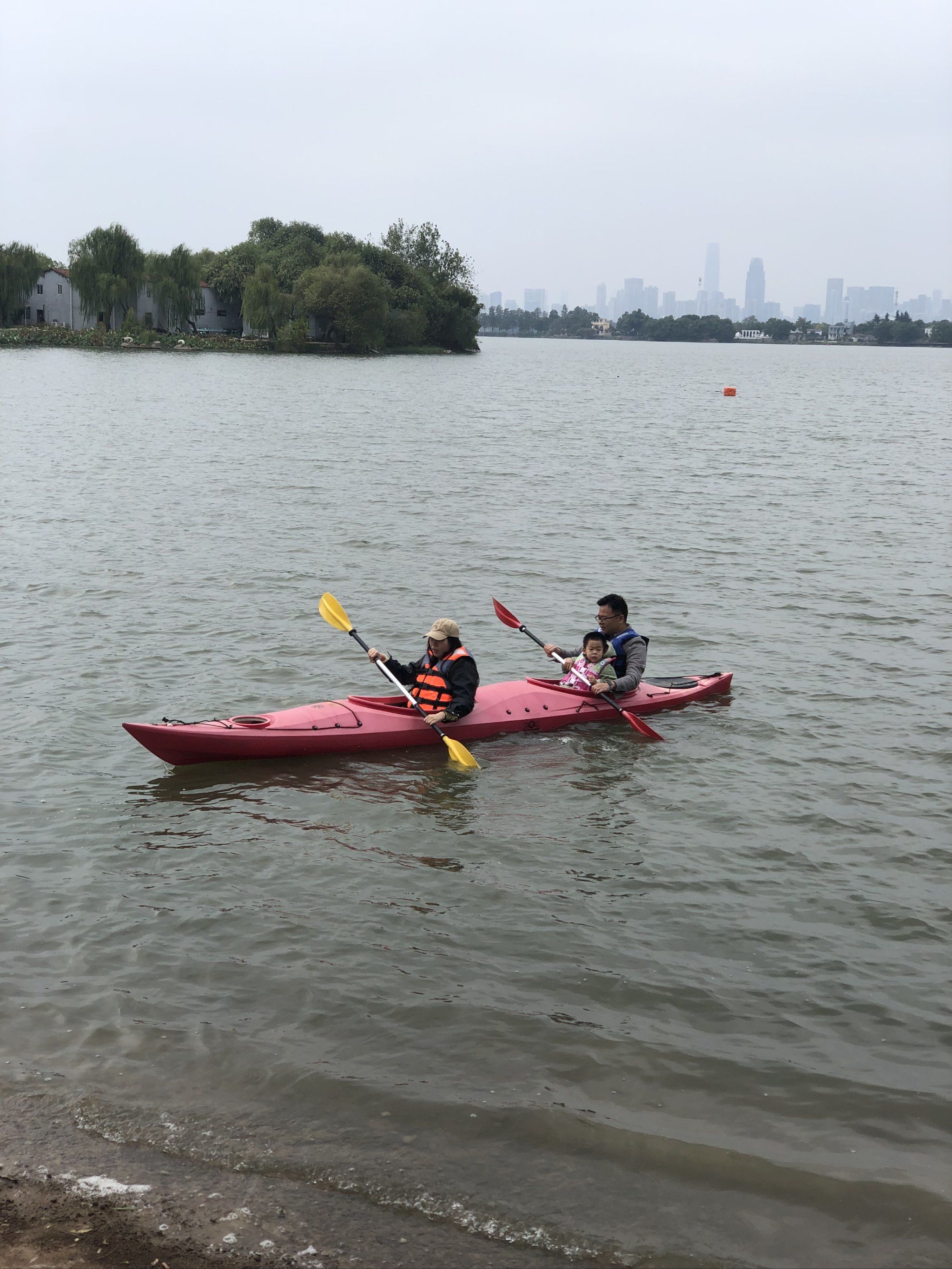 划船运动 健康加分