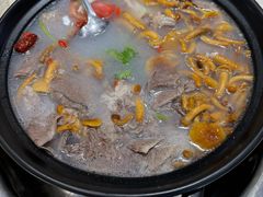 -九寨沟特色牦牛肉汤锅