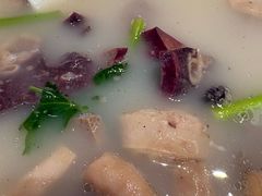 -老天桥酱肉烧饼夹肘子(天桥店)