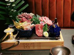 -铭牛烧肉·和牛海鲜自助(高新月牙湖店)