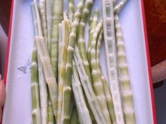 -毛辣果·贵州红酸汤牛肉火锅(西单店)