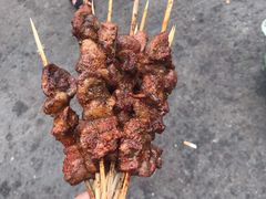 -劳动公园新疆人烤腰子