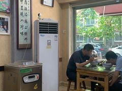 -天发芽·何记葫芦头泡馍·传统小吃(报恩寺街店)