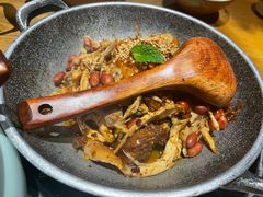 -吃饭皇帝大土家民族菜(正大广场店)
