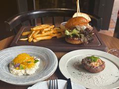-LESCEDARS Brasserie Bistro香柏树