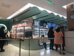 -奈雪的茶(亨特国际广场店)