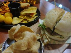 超厚芝士牛肉汉堡-魏斯理汉堡(西安沣东吾悦店)