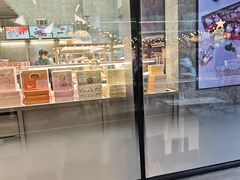 -好利来(上海虹桥新天地Lab主题店)