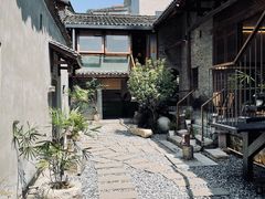 -喜鹊音乐酒馆(西街店)