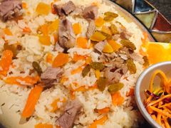 金桃手抓饭-丝路金桃·新疆菜(徐汇店)