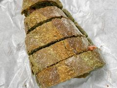 草莓飞鱼籽面包-Let's Taipei 非常烘焙(太古里店)