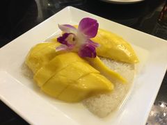 -J Daeng Seafood