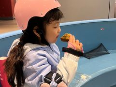 -陈露国际冰上中心(天津嘉里汇店)