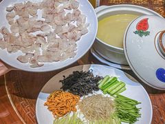-龙悦湾酒家·八阵鱼生·渔人码头店