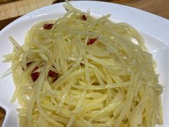 酸辣土豆丝-老胖串店(山大路店)