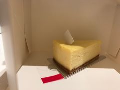 -UNI UNI(环亚凯瑟琳店)