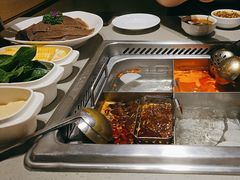 -海底捞火锅(曹安公路店)