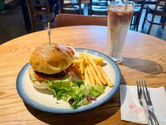 芝士蘑菇牛肉汉堡-ZEMOCAFE·FUSION FOOD(西交利物浦店)