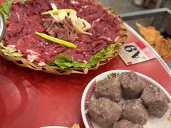 8两鲜肉（偏瘦）-潮汕•草根牛肉档(中江路店)