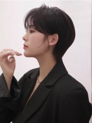 -变画·发型STUDIO