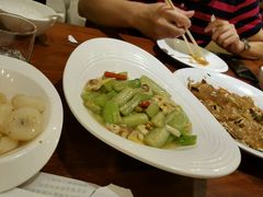 -赶海部落海鲜城(海阳路店)