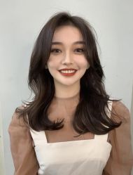 -变画·发型STUDIO