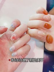 -UGIRL有个美甲