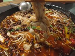 -鸿顺老铁锅美蛙鱼府(解放碑店)