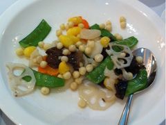荷塘鸡头米-苏州香格里拉大酒店