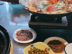 -富正毅三下锅·湘西韵味(天门山索道店)