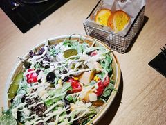 地中海风情时蔬沙拉-囧吉香生蚝牛排馆(湖北路店)