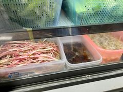 -巍山𤆵肉饵丝