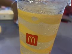 -麦当劳(中二横路店)