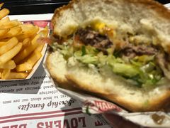 -The Habit Burger Grill 哈比特汉堡(爱琴海店)