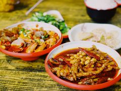 -老闵田螺馆·南昌特色小炒(梦时代店)