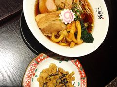 -一豚轩·烧鸟·豚骨拉面(五四路店)