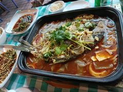 -九门寨石锅鱼烤鱼