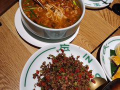 -一坐一忘云南菜(嘉里中心店)