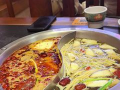 -沸炉重庆老火锅(军事博物馆店)