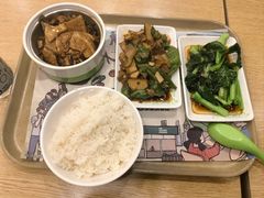 -老乡鸡(武汉中南梅苑小区地铁站店)