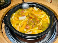 -一朵菌·野生菌探索家火锅(南亚店)