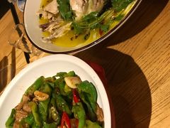 -吴越荣记苏州菜·松鼠桂鱼100%活鱼现做(斜塘老街店)