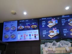 -荀记肉夹馍(三八家乐福店)