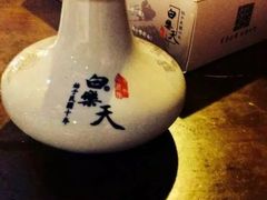 -白乐天毛肚火锅馆(解放碑店)